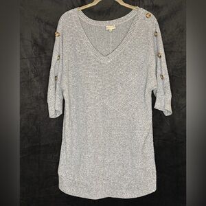 Elegant light blue V-Neck Tunic with Button Accents